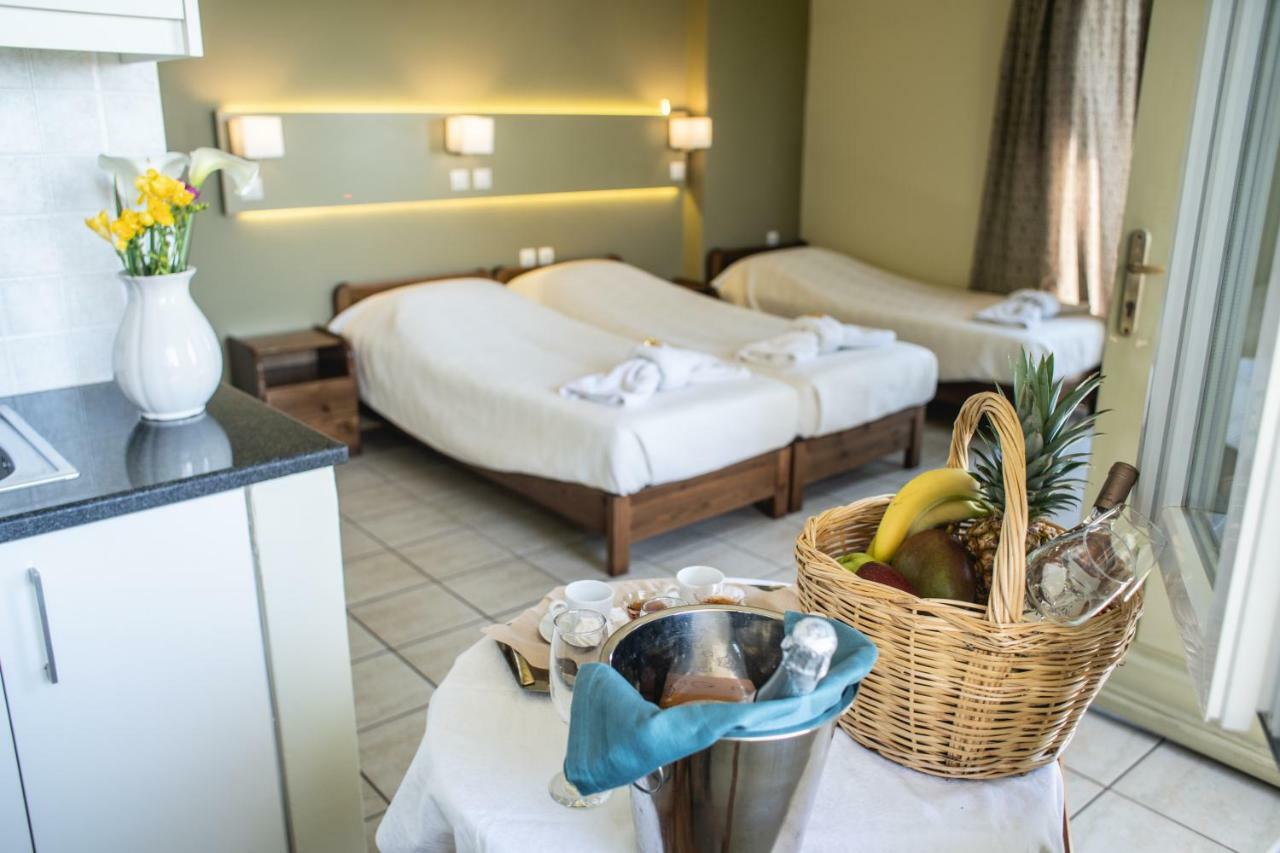 Hotel Filoxenia Tínos Esterno foto