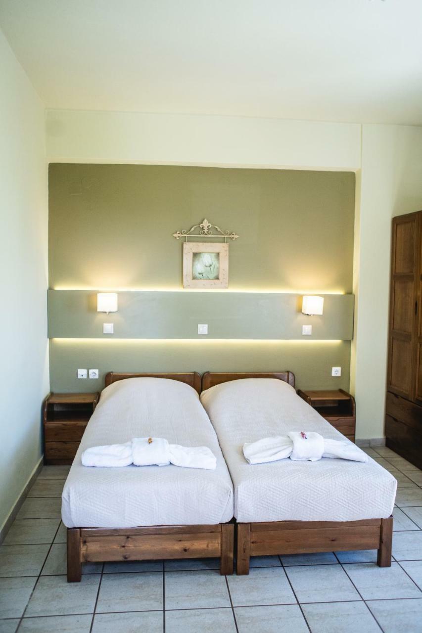 Hotel Filoxenia Tínos Esterno foto