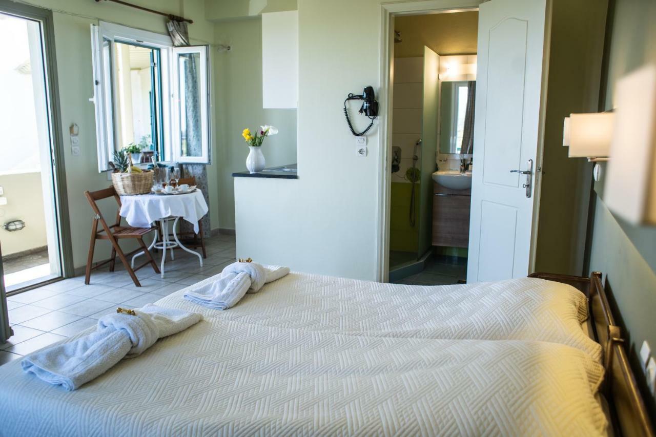 Hotel Filoxenia Tínos Esterno foto