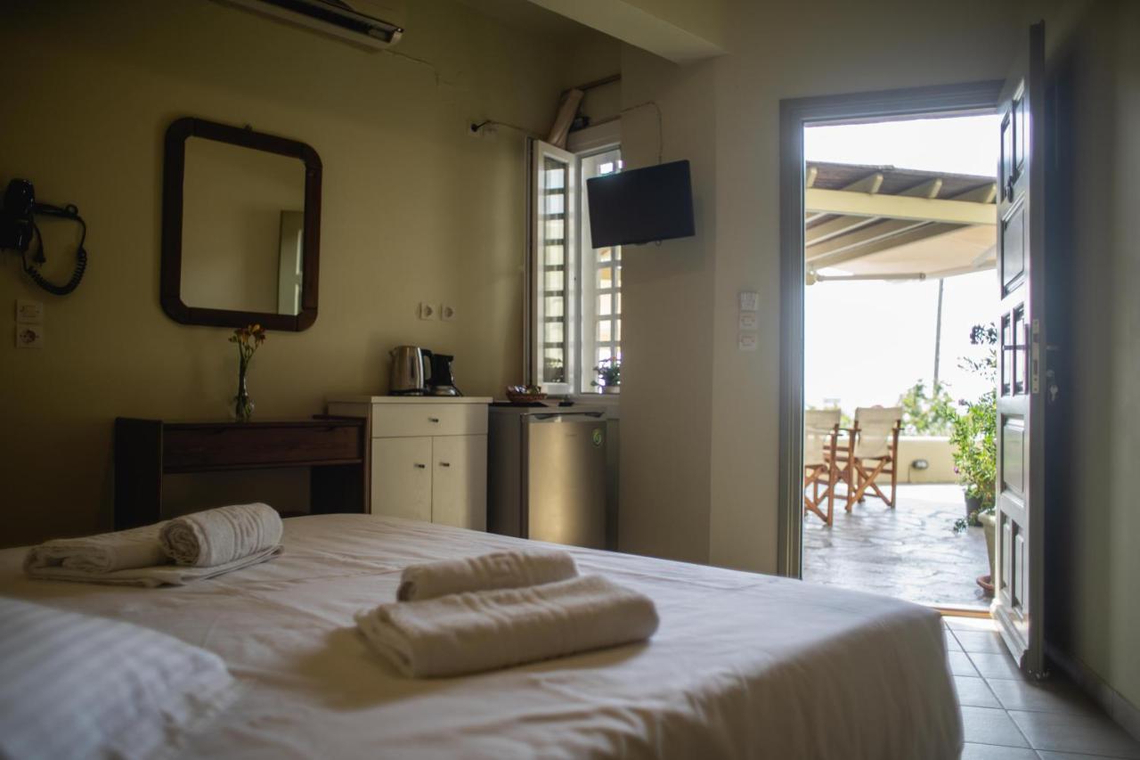 Hotel Filoxenia Tínos Esterno foto