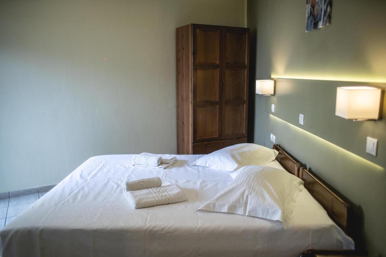 Hotel Filoxenia Tínos Esterno foto
