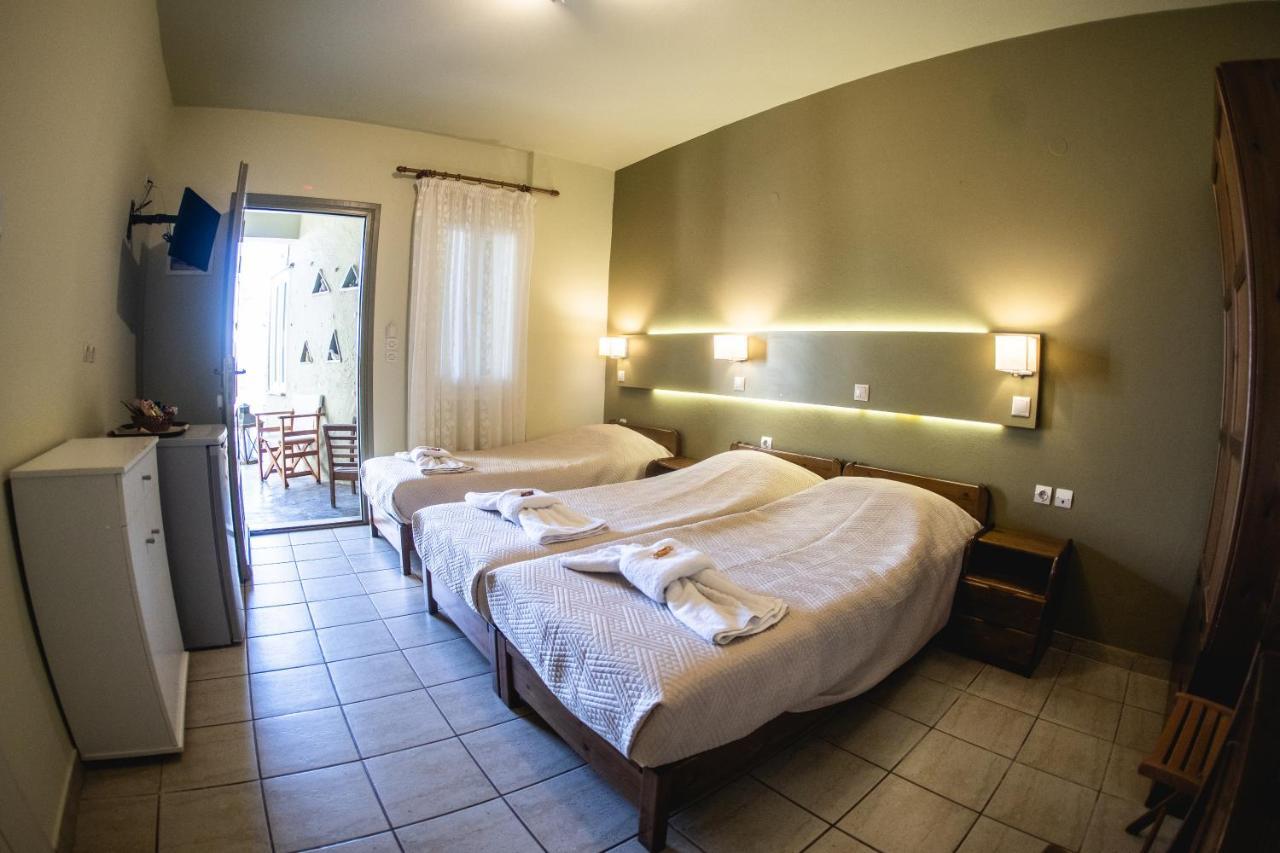 Hotel Filoxenia Tínos Esterno foto