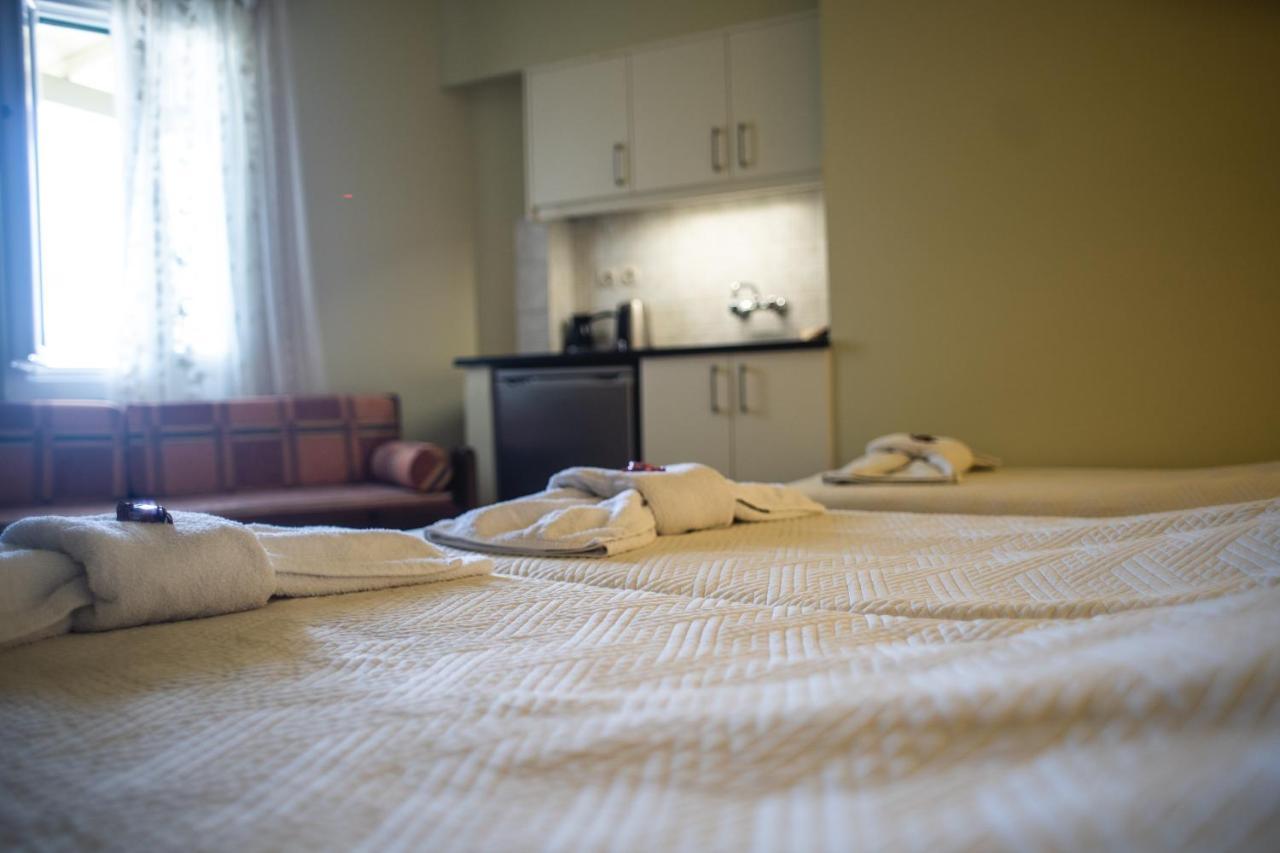 Hotel Filoxenia Tínos Esterno foto